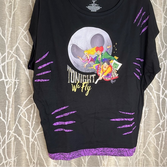 Disneyland Disney Hocus Pocus witches Halloween Jack (Moon) women’s top new nwt - Picture 1 of 2